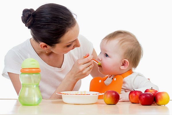 Cách làm tổ yến cho trẻ biếng ăn giúp bé tăng cân nên áp dụng